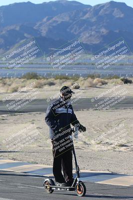 media/Jan-15-2026-Racers Edge (Thu) [[dfebeb70ab]]/1-Around the Pits-Track Walk/